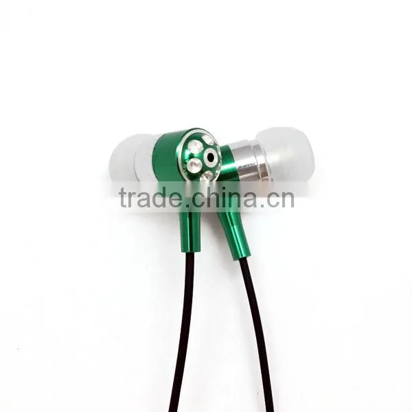Bright Color Colourful Earphone Good Hand-Feel Metal Earphone Headset Mega Bass