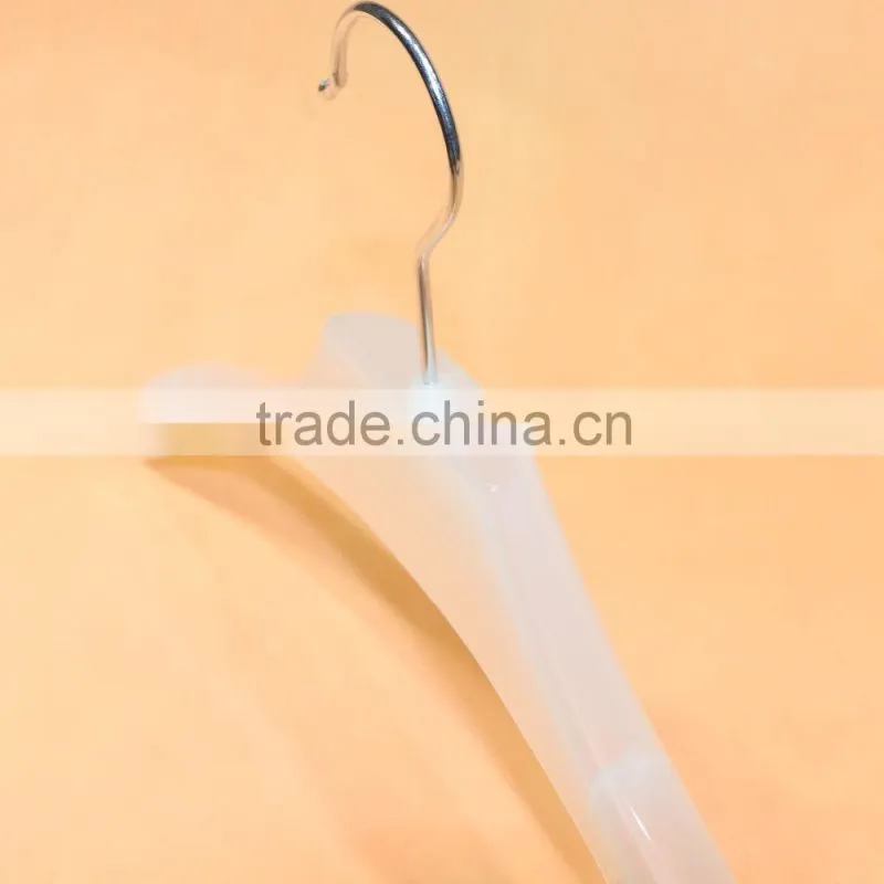 high quality plastic cloth hanger factory custom logo and coat hanger