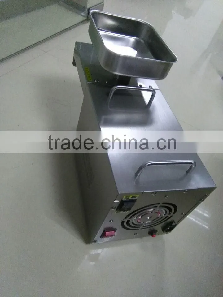 Production 3-5kg/h cold soybean oil press machine price