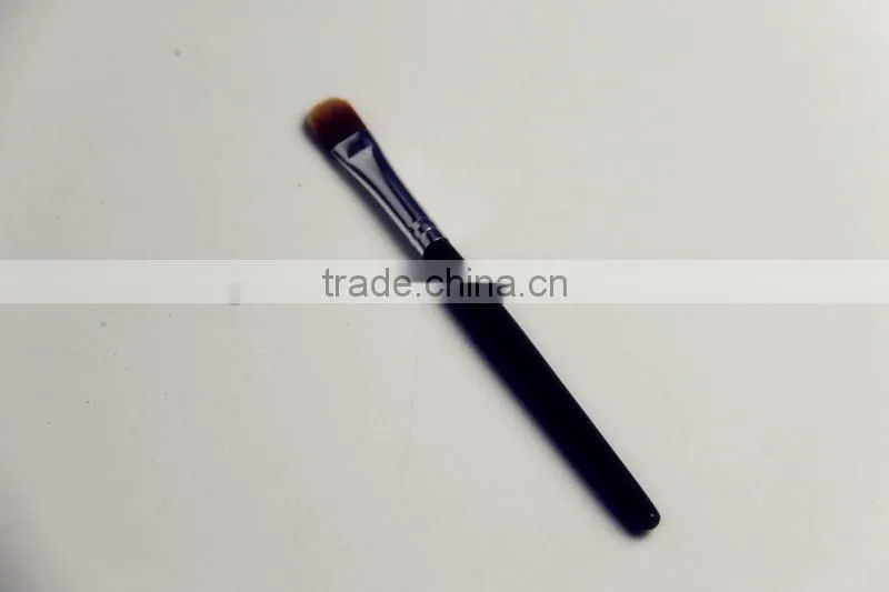 New arrival best seller Professional pink pony hair cosmetic makeup eyeshadow bush