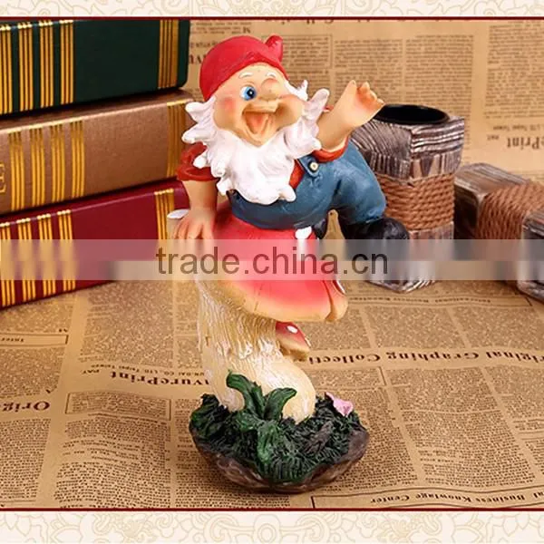 Cute gnome life size dwarft figurine garden statues wholesale