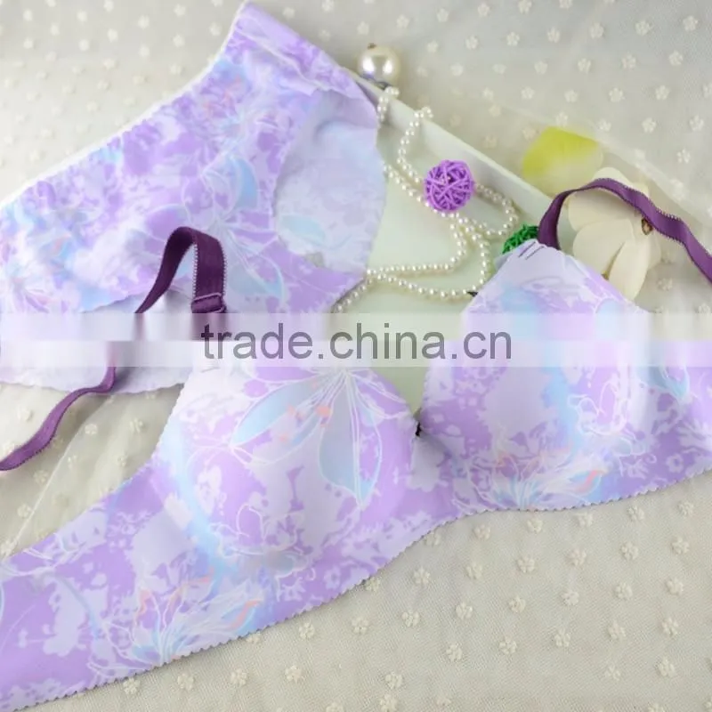 Self adhesive seamless set ladies bra designs
