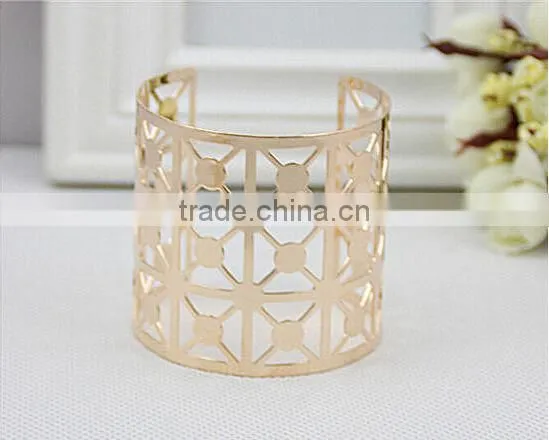 South Korean round hollow women bangles with gold plated