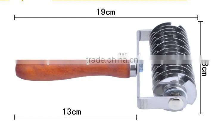 Roller blade with wooden handle ,stainless steel net roller,dessert pizza wheel roller