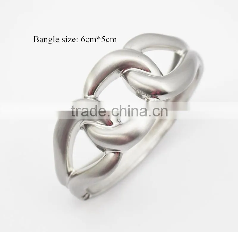 Fashion hollow women alloy spring opened cuff bangles for small wrists indian hand bangles