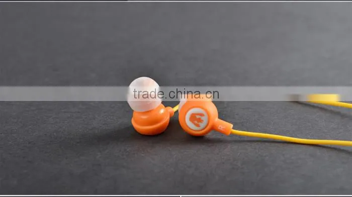 promotion beautiful gift plastic covers for earphone for iphone5