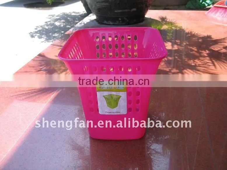 plastic paper wastebasket