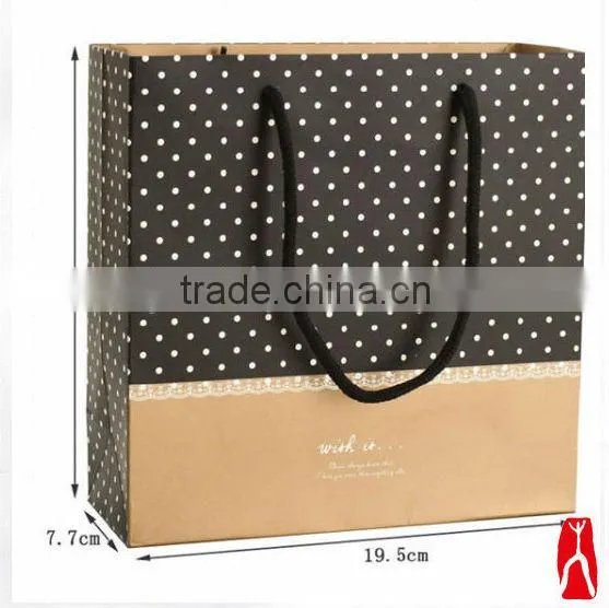 High-quality cheap paper gift bag printing with handles