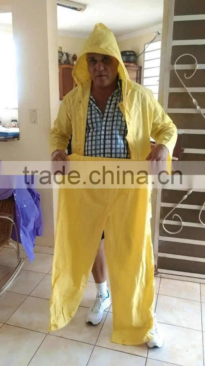 100% waterproof breathable polyester or pvc industrial rain coat plastic raincoats 2pcs set
