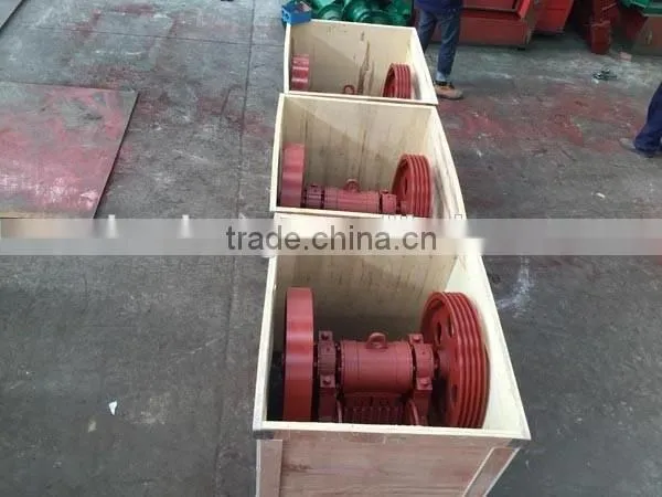 jaw crusher manufacturer ,stone crushing equipment