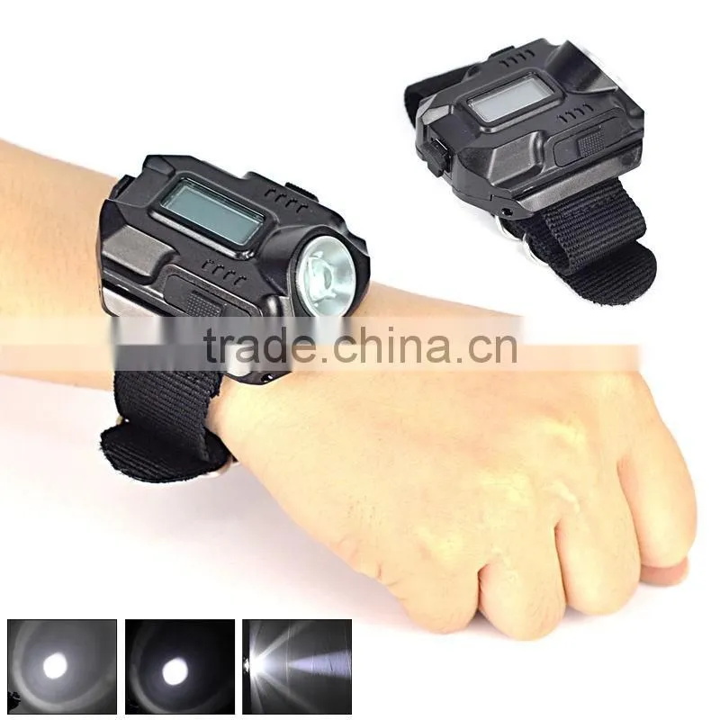 2016 hot Waterproof Tactical R5 Rechargeable LED Flashlight Torch Wrist Light Lamp 3-Mode