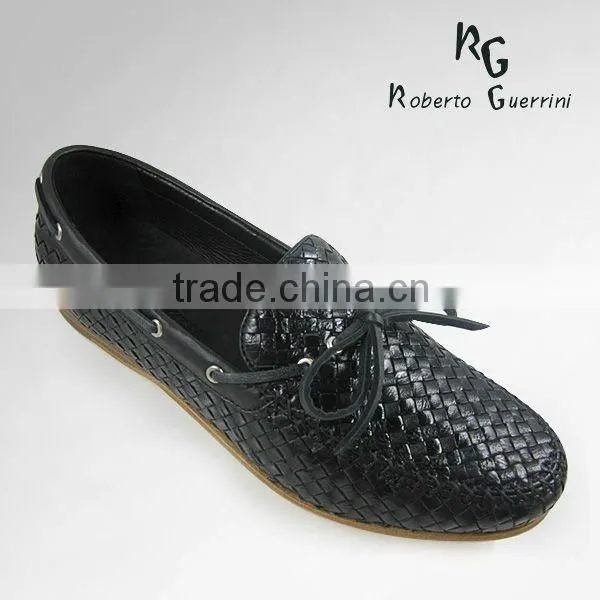 Men leather woven shoe