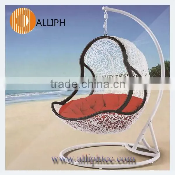 Outdoor Lounge Chairs