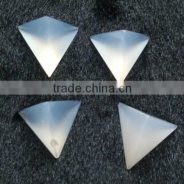 Different semi-precoius gemstones obsidian pyramid for jewelry