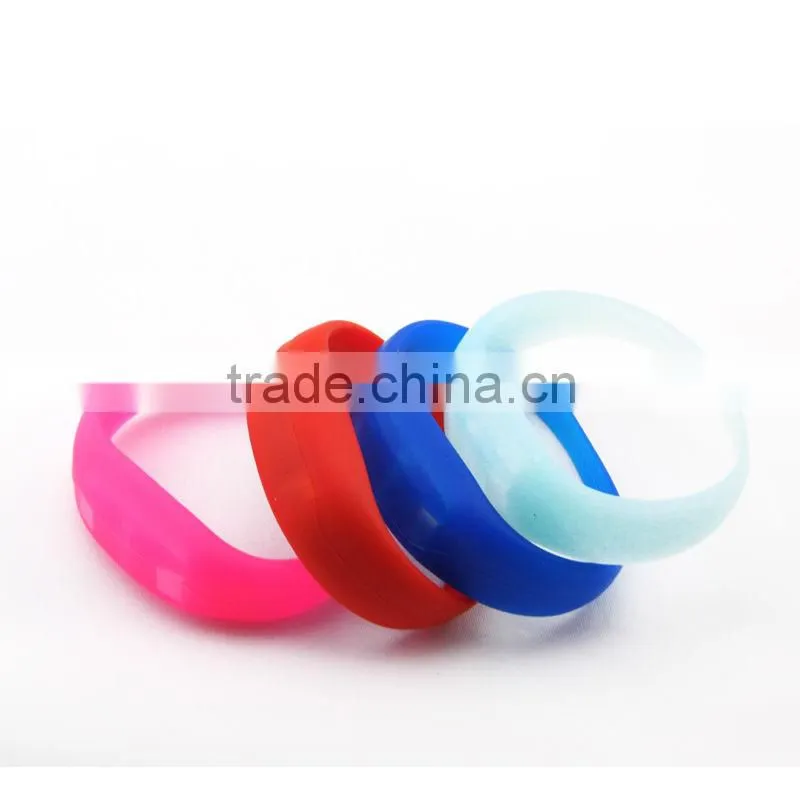 2014 fashionable and popular chain Silicon Bracelet with ribbon,silicone wristbands