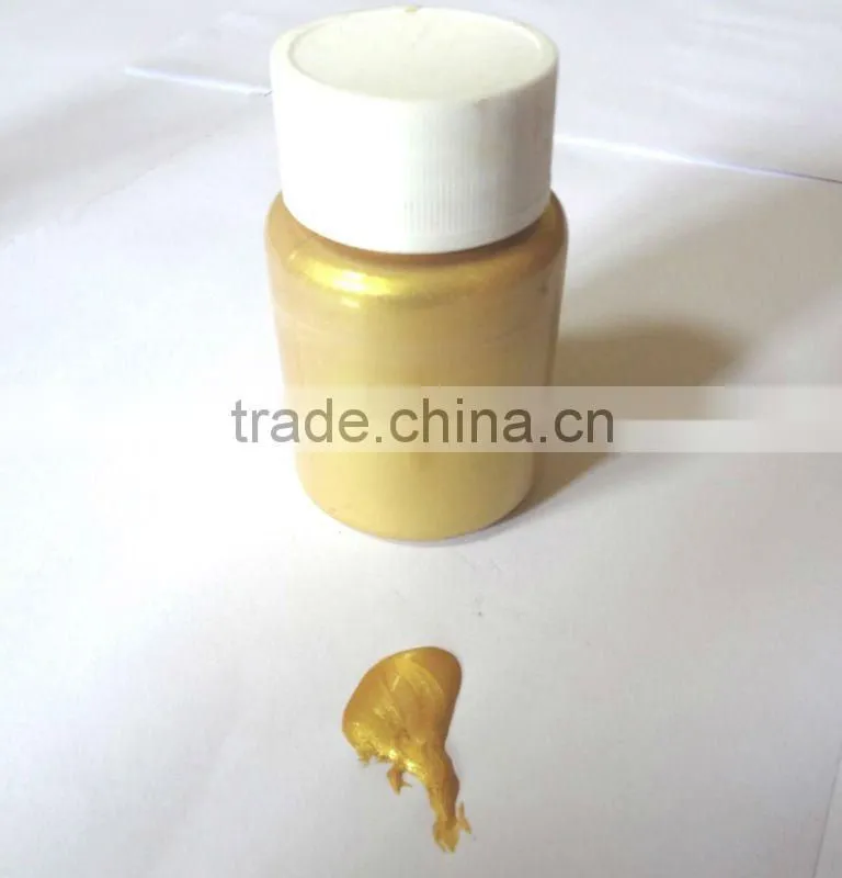 golden paint/spray golden paint