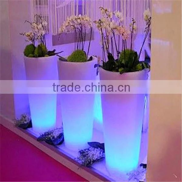 Rome plastic waterproof colorful light led flower planter for garden