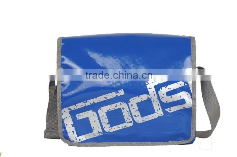 China Supplier Waterproof Traveling Sling Bag For Man