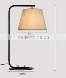 Simple Desk Lamp Metal Body In Black and White Finished With Fabric Lampshade Modern Table Lamp