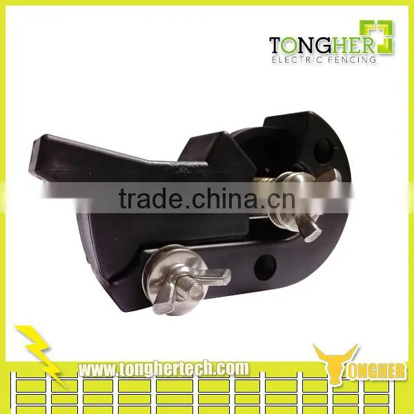Electric fence cut out switch for farm solar fence energizer