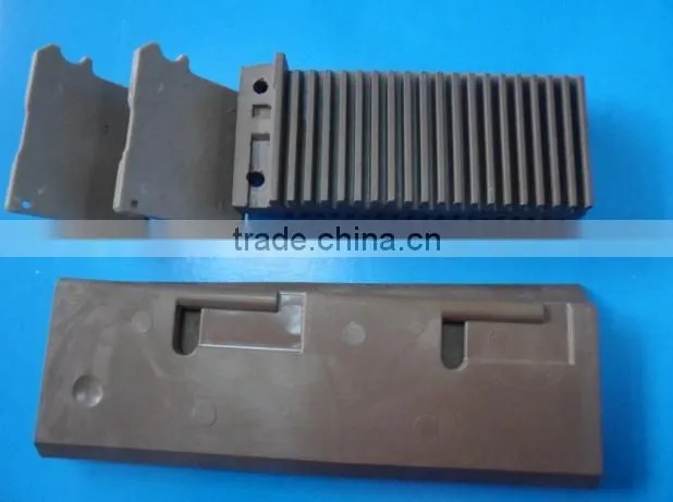 Injection PEEK plastic parts/mould manufacturer injection high temperature wear-resisting PEEK plastic square chip