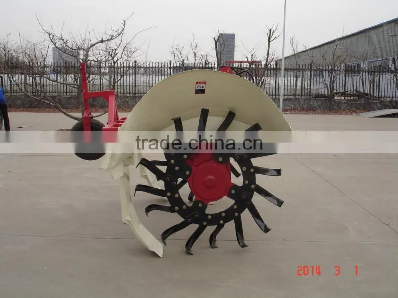Deep ditcher and trenchers