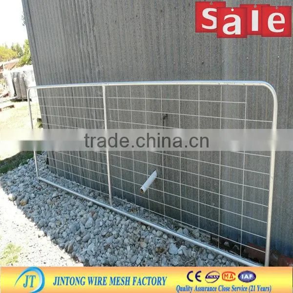 Road Barrier to keep people safe driving