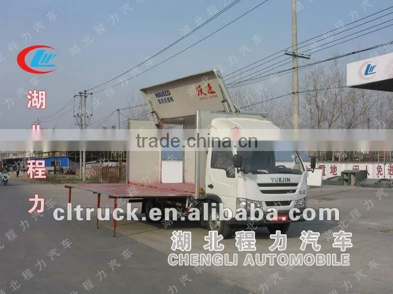 Yuejin 4*2 move stage trucks for roadshow