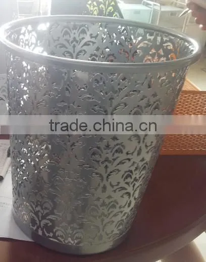 Popular Design Fashion Decorative Metal Iron Engraving Waste Bin, Trash Bin, Trash Can
