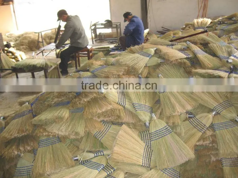 Brooms Factory in China, Garden Tool Long Wood Handle Broom Grass Brooms