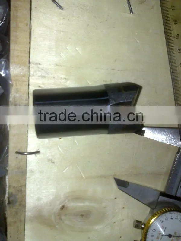 Cross-type bit