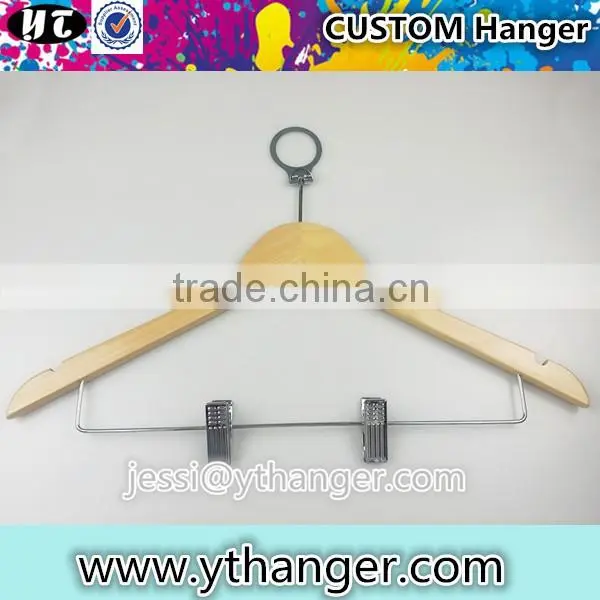 YY0530 supplier bulk wide shoulder flat wood clothes hanger hotel wooden hanger