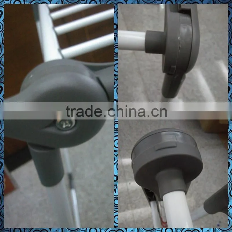 China Supplier Folding Steel Clothes Hanging Stands