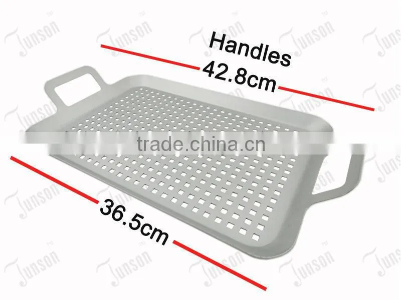Nonstick Cookware Hole Grill Pan/Camping Portable BBQ Grill With Handles