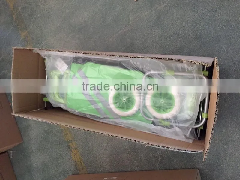 Foldable shopping trolley bag with reflective strips