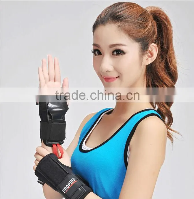 Protective Safety Gear Wrist Support For Extreme Sports
