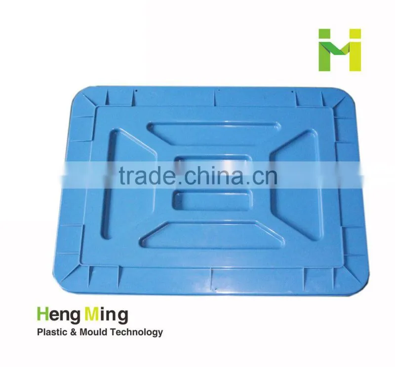 Clothing plastic crate for Italian market