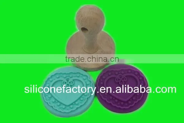 Love shape silicone lace cookie stamp, food grade 7.5cm silicone biscuit stamp