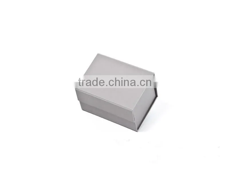 new design foldable paper gift box with magnet closure