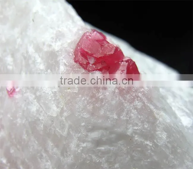 refractory spinel