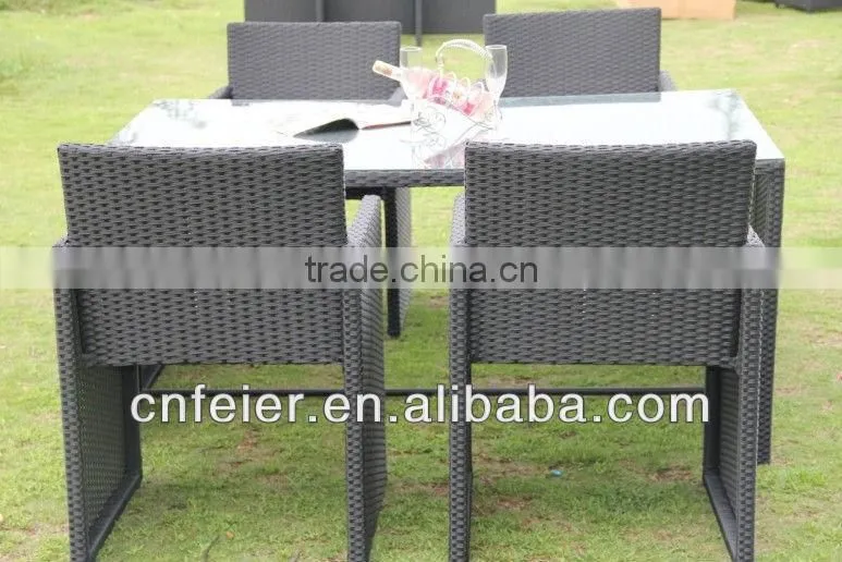 2014 new design garden furniture plastic weave dining set
