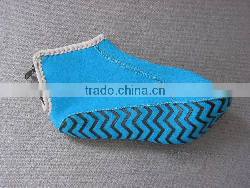 wholesale custom neoprene waterproof socks