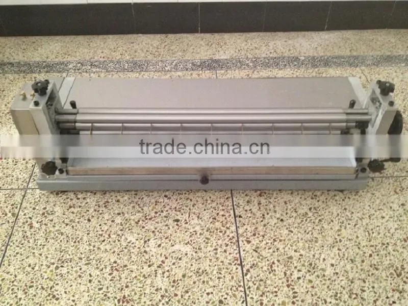 Hot sale low price wallpaper gluing machine/box glue coating machine