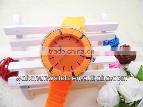 2013 best selling cheap custom logo fashion slim silicone watch