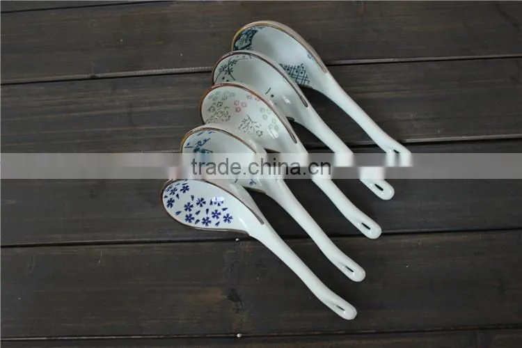 High quality SP-1537 Haonai factory directly big ceramic soup spoon