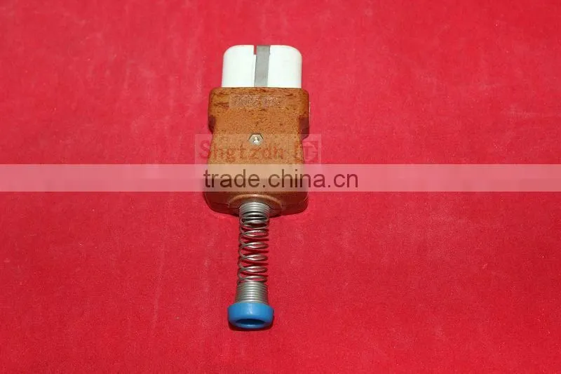 Electrical ceramic plug socket