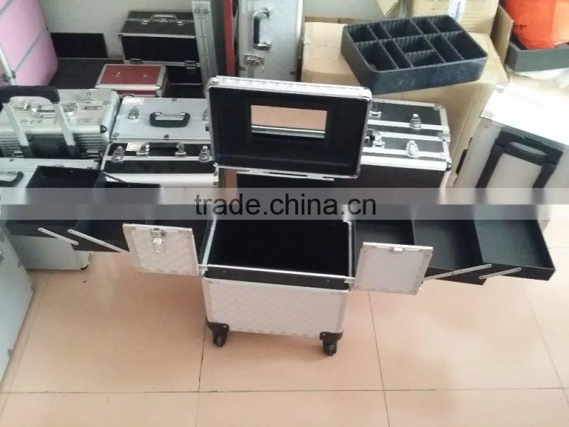 trolley vanity beauty box with 360 degree wheels