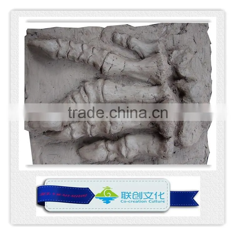 T-rex resin skull fossil