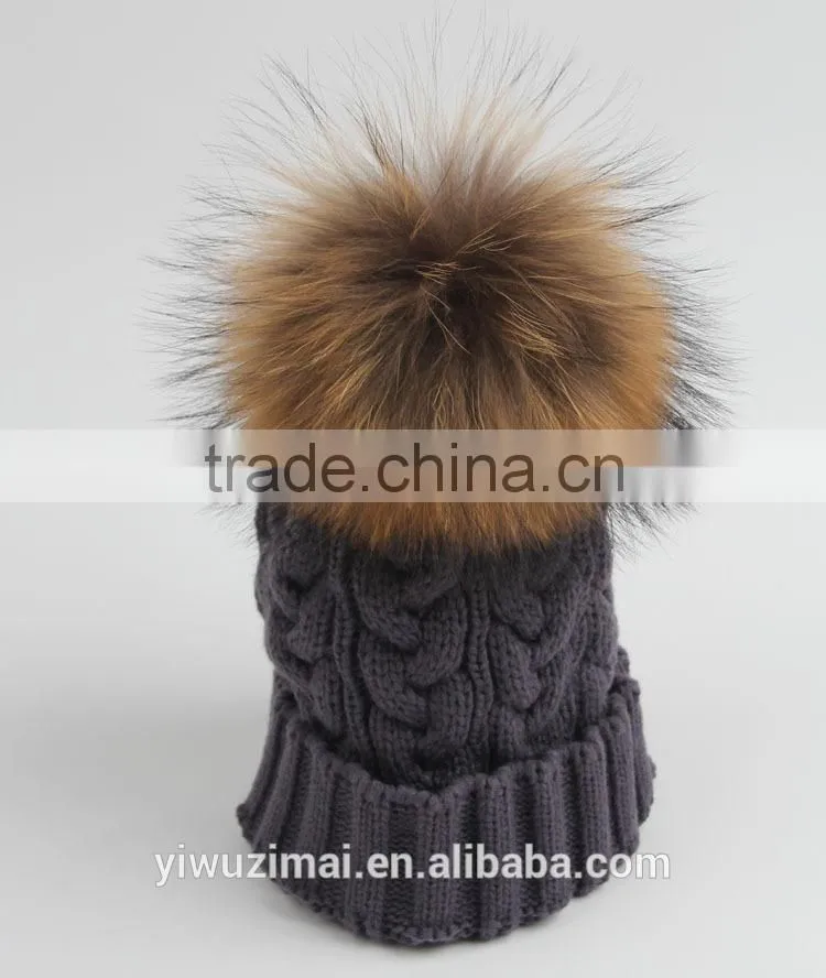 2015 new designed women raccoon fur ball twist wool hat ladies fashion winter knitted warm hats