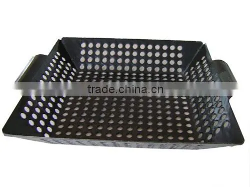 Round Nonstick Grilling Skillet/Roasting Pan, Available in Various Sizes